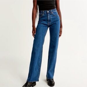 Abercrombie and Fitch The 90s Relaxed Jean High Rise Dark Wash